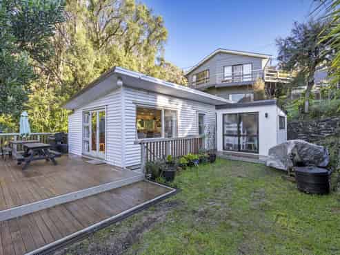 40 Tikao Bay Road, Wainui