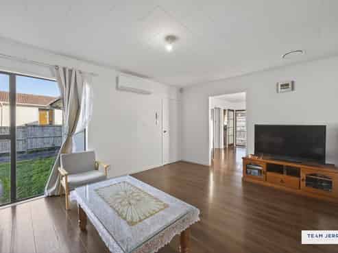  9 Shalimar Place, Clover Park