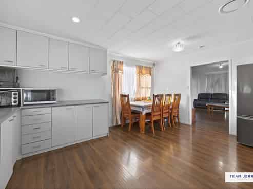  9 Shalimar Place, Clover Park