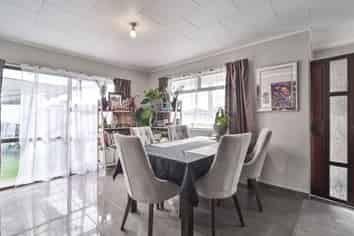 1/1017 Tomoana Road, Mahora