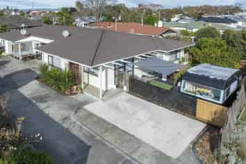 1/1017 Tomoana Road, Mahora