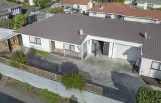 2/1017 Tomoana Road, Mahora