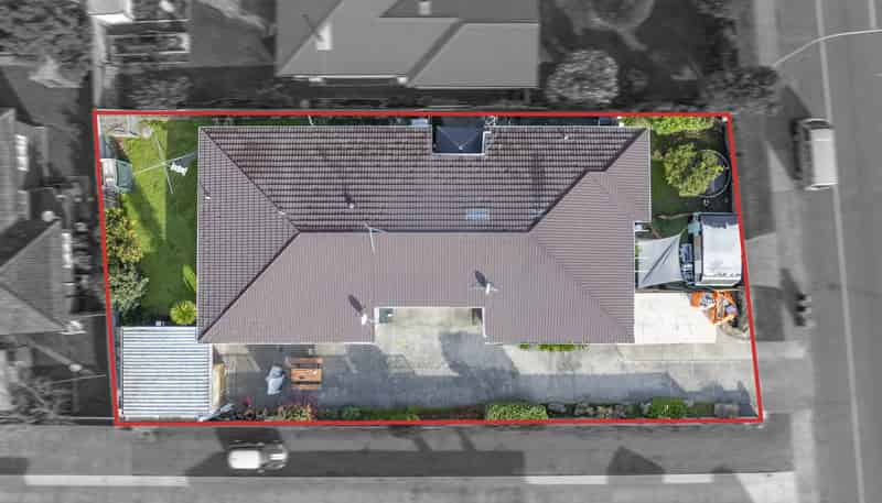 2/1017 Tomoana Road, Mahora