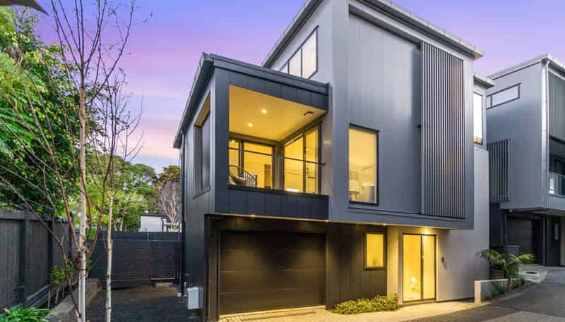 201C Hurstmere Road, Takapuna