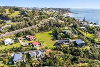 54 Powells Road, Cable Bay