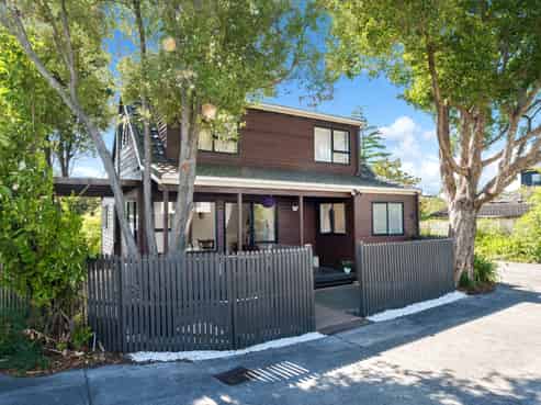4/2 Taylor Street, Blockhouse Bay
