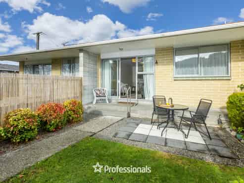 2/16 Riverbank Street, Ebdentown