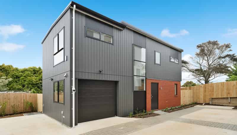 7F Hilton Place, Waiotaiki Bay