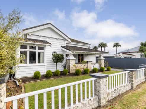44 Vigor Brown Street, Napier South