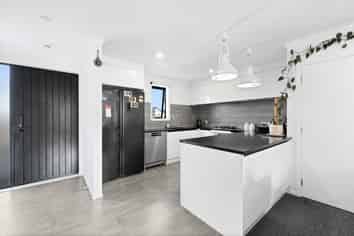 49 Te Tiireke Drive, Glenview