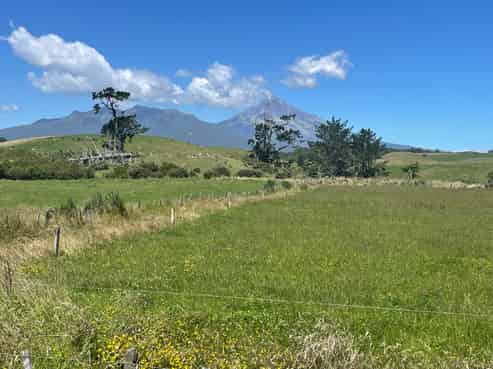 Lot 1/2303 South Road, Okato