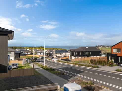 179 Te Oneroa Way, Long Bay