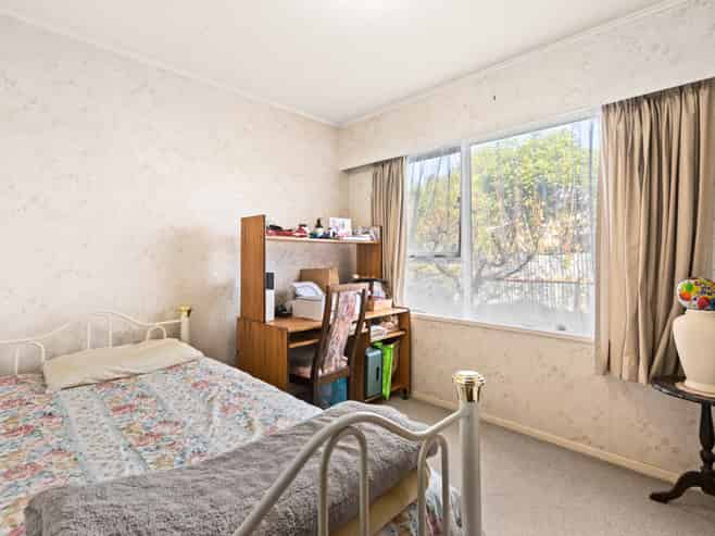 1/228 Kennedy Road, Onekawa