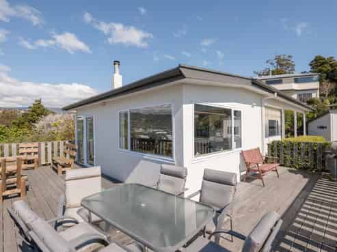 66 Queens Road, Stepneyville