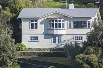 25 Queens Road, Stepneyville