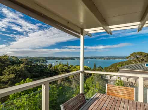8 Titore Way, Russell