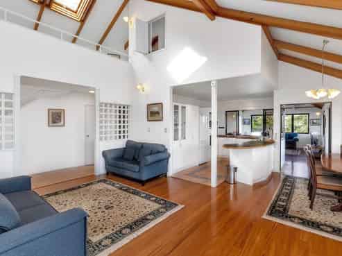 8 Titore Way, Russell