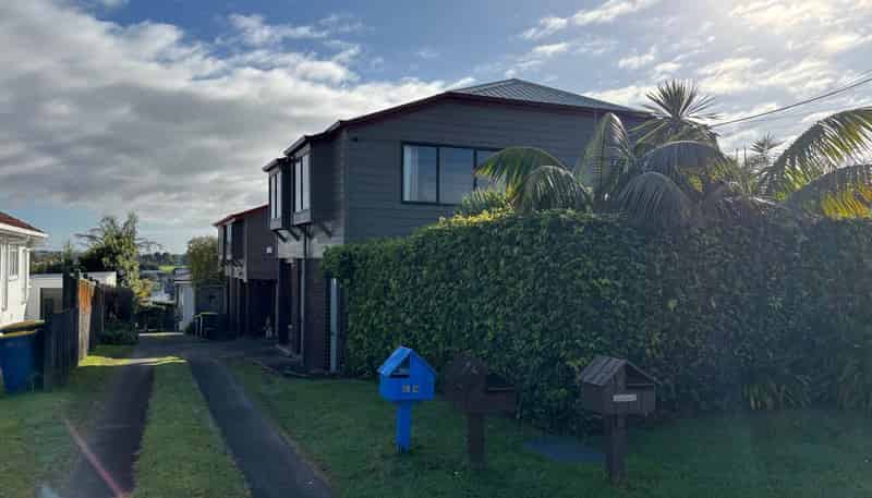 1/14 Aramoana Avenue, Devonport