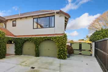 2/18 Pelorus Place, Harewood