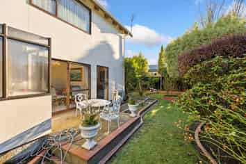 2/18 Pelorus Place, Harewood