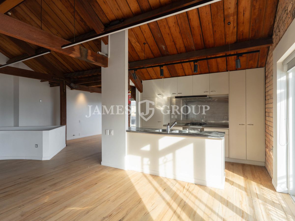 COMMERCIAL LIVE/WORK IN GREAT LOCATION – pohled 6