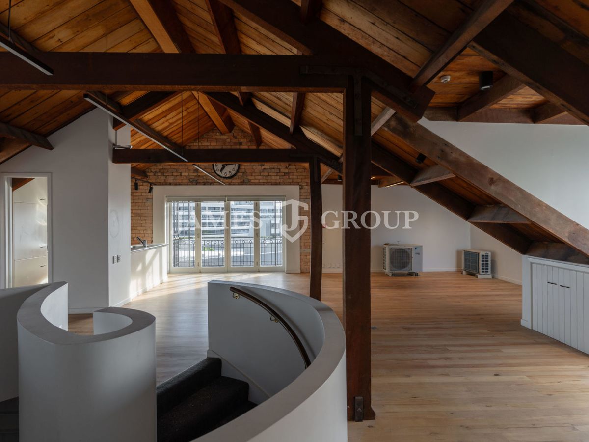COMMERCIAL LIVE/WORK IN GREAT LOCATION – pohled 3
