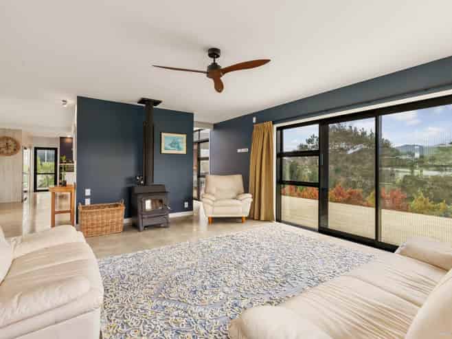 2 Fern Road, Mangatangi