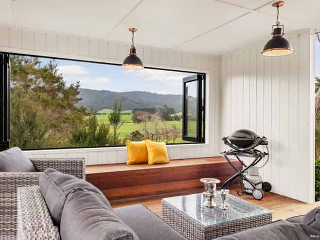 2 Fern Road, Mangatangi