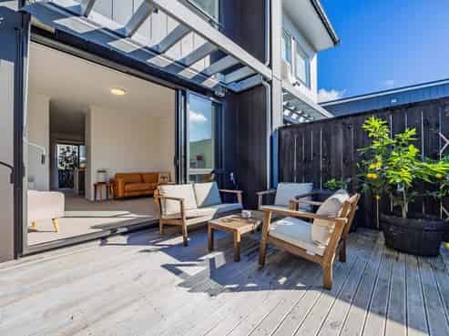 4 Tuhono Lane, Northcote