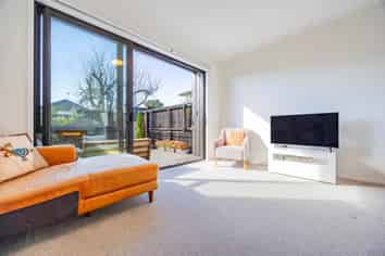 4 Tuhono Lane, Northcote