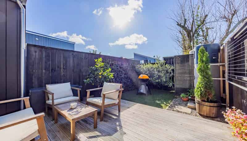 4 Tuhono Lane, Northcote