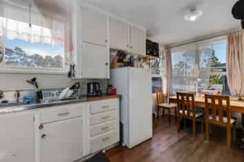 180 Tennessee Avenue, Mangere