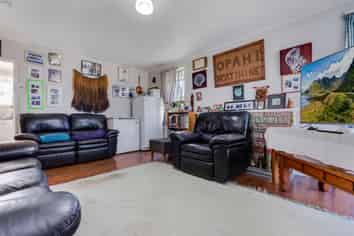 180 Tennessee Avenue, Mangere