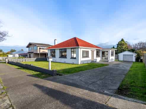 24 Margaret Street, Glengarry