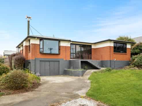 17 Collins Street, Waikouaiti
