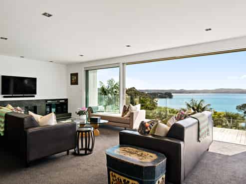33 Chelverton Terrace, Red Beach