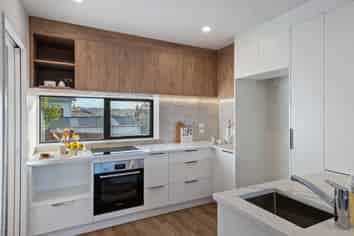15B Cleve Road, Green Bay