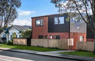1 Cliff View Drive, Green Bay