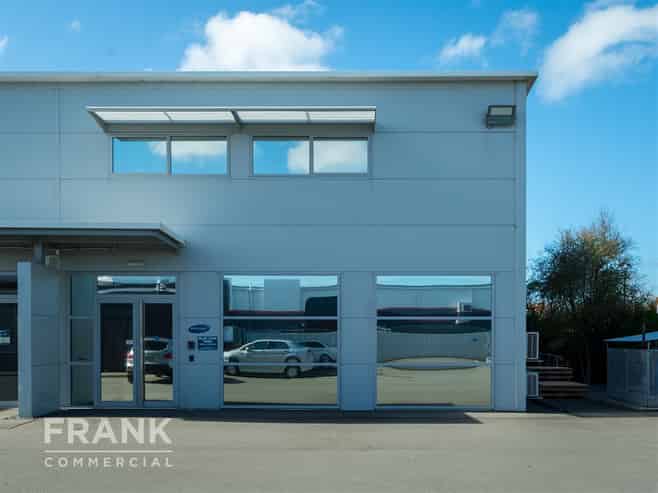 City Fringe Office with Exceptional Amenities – Available No