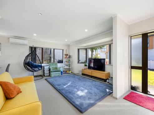 2/27 Rata Street, New Lynn