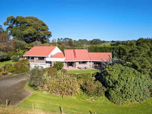 400 Old Highway, Whakamarama