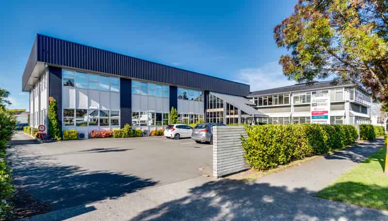 507 Eastbourne Street West, Hastings