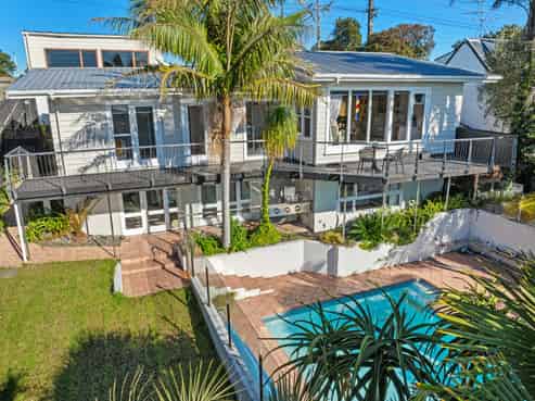 943 East Coast Road, Torbay