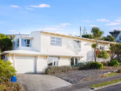5 Tuna Terrace, Titahi Bay