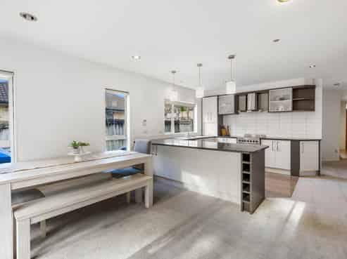 34 Lomas Way, Albany