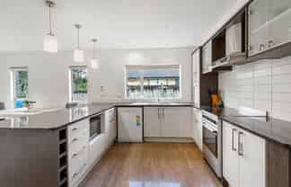 34 Lomas Way, Albany