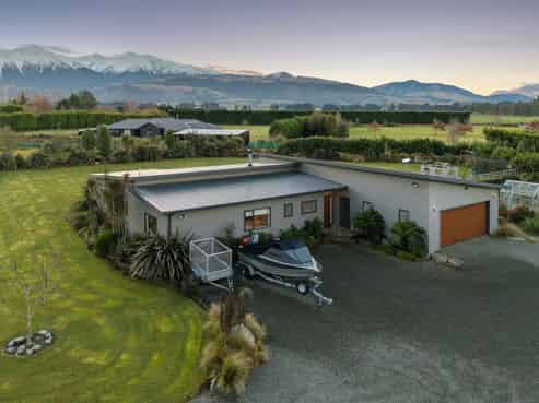 5808 West Coast Road, Springfield