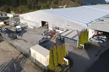 Tidy Warehouse with Yard 