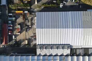 Tidy Warehouse with Yard 