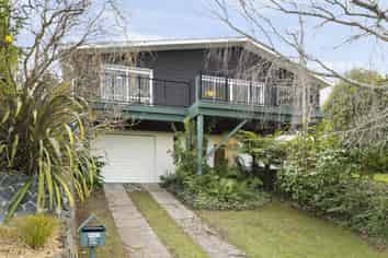 51 Salmond Street, Halfway Bush